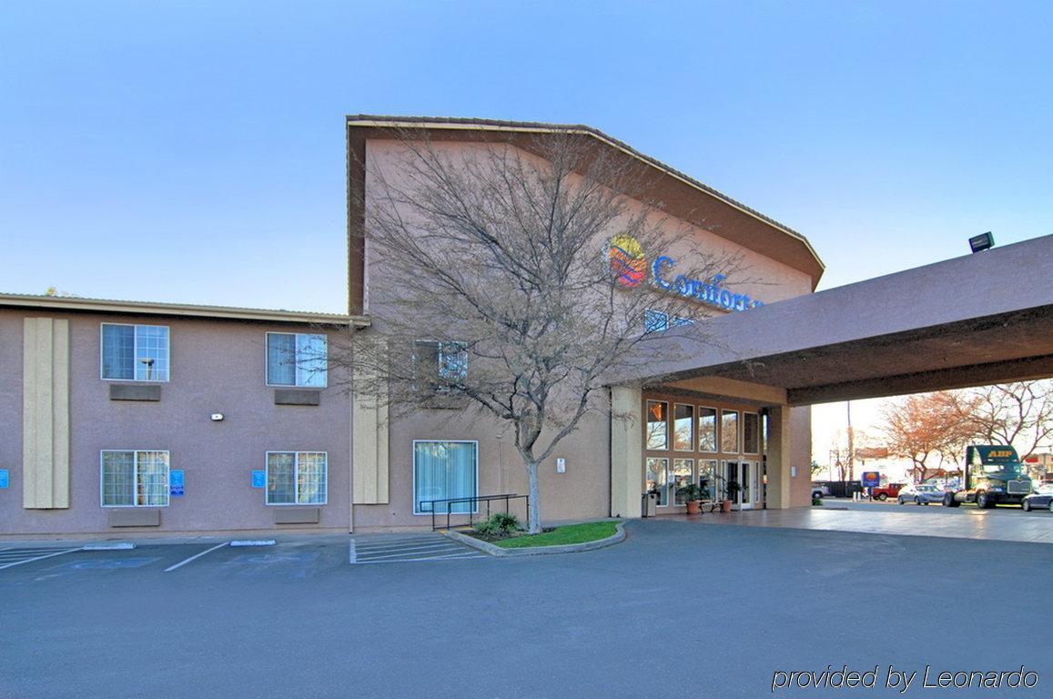Quality Inn & Suites Fresno Northwest Εξωτερικό φωτογραφία